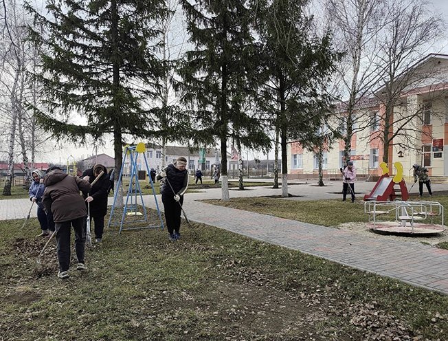 Пора субботников настала