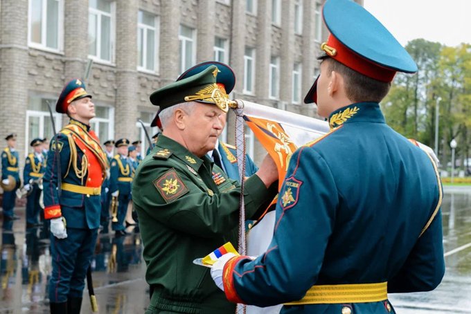 Приглашает военный ВУЗ