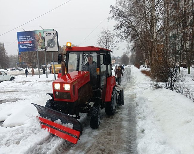 В Курской области последствия непогоды устраняют более 400 единиц спецтехники